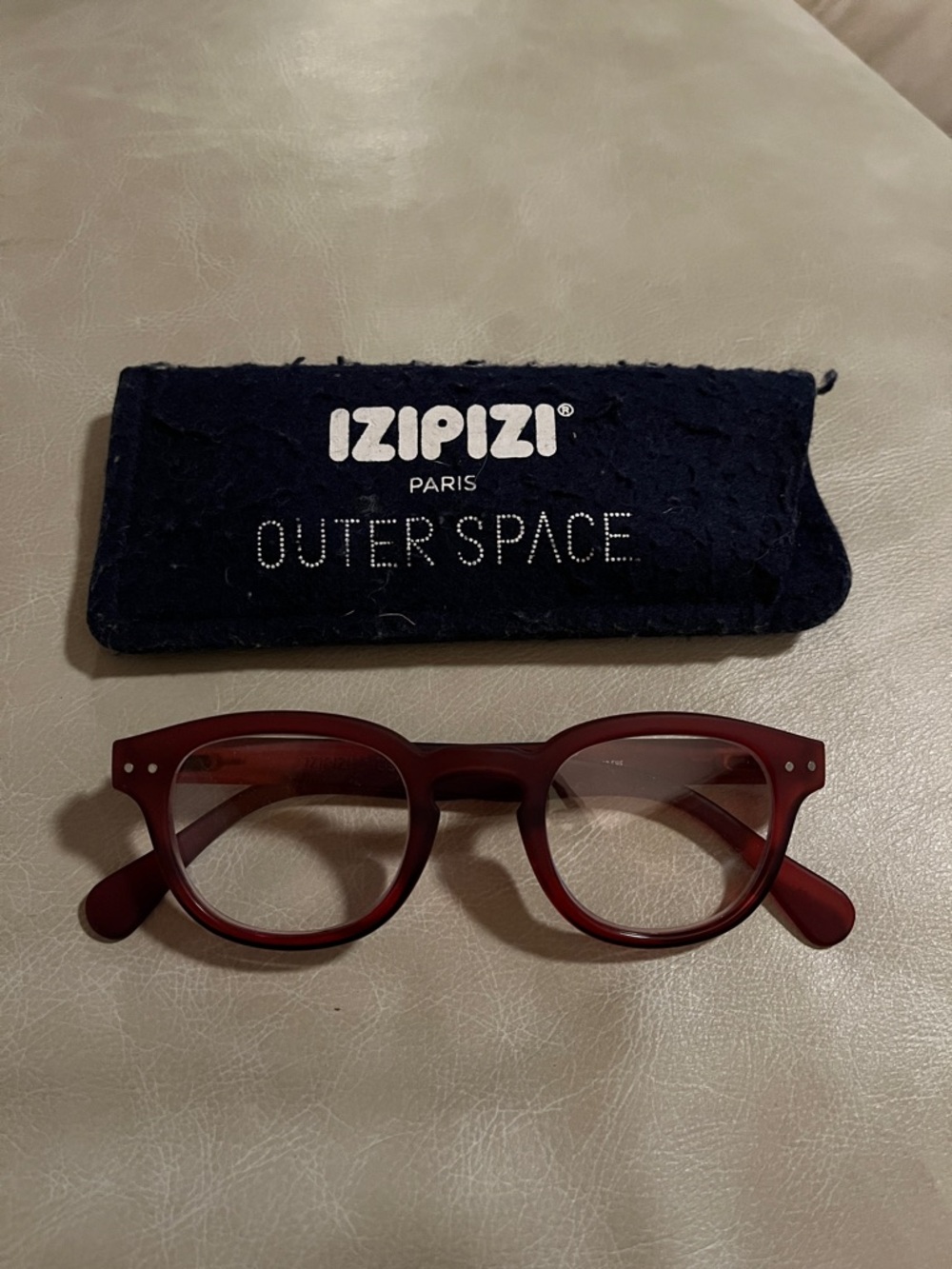 IZIPIZI Women's Red Round Glasses - Outer Space Collection